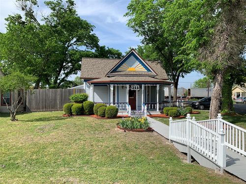 ste-102-211 Masters Ave, Wylie, TX, 75098-3638 | Card Image