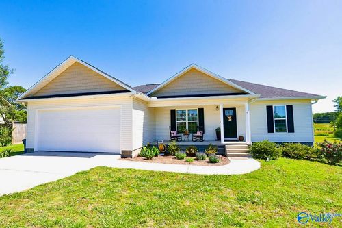 444 Granite Cir, Albertville, AL, 35950-0972 | Card Image