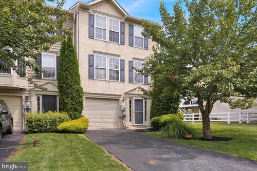 48 Dare Ln, POTTSTOWN, PA, 19465-6601 | Card Image