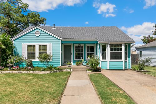 2700 Ryan Ave, Fort Worth, TX, 76110-3028 | Card Image