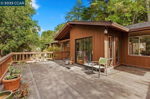 19 Via Floreado, Orinda, CA, 94563-1924 | Card Image