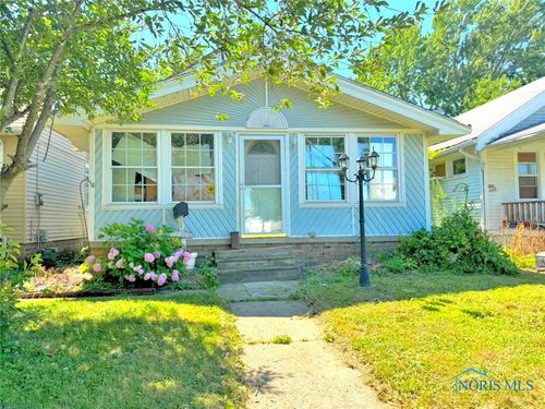 324 Heffner St, Toledo, OH, 43605-1824 | Card Image