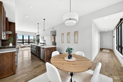 unit-401-611 S 8th St, Boise, ID, 83702-7180 | Card Image