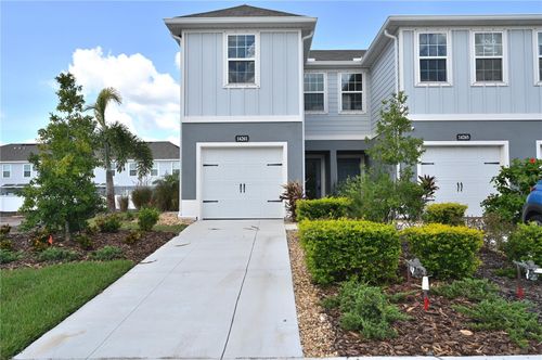 14261 Crimson Ave, LAKEWOOD RANCH, FL, 34211-1615 | Card Image
