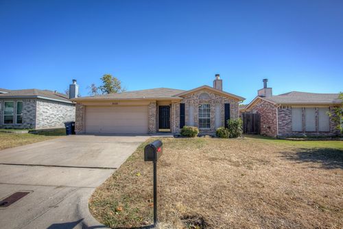8108 Spruce Valley Dr, Fort Worth, TX, 76137-1264 | Card Image