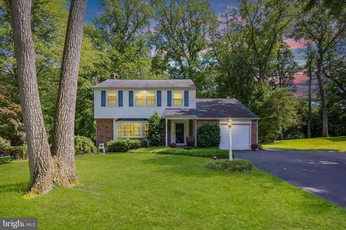 416 Devon Dr, EXTON, PA, 19341-1811 | Card Image