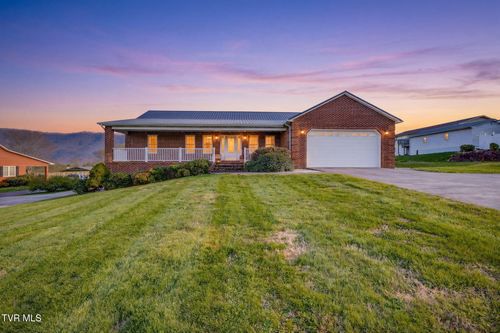 300 Riverview Dr, Church Hill, TN, 37642-3629 | Card Image
