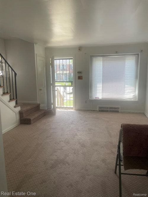 19314 Meyers Rd, Detroit, MI, 48235-1203 | Card Image