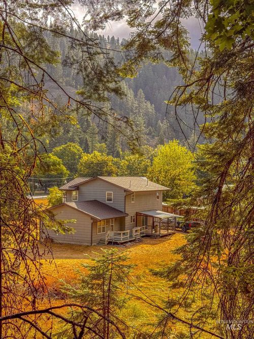 404 Harmony Heights Loop, Orofino, ID, 83544-5032 | Card Image