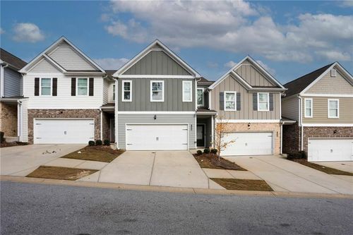 7488 Knoll Hollow Rd, Lithonia, GA, 30058-8248 | Card Image