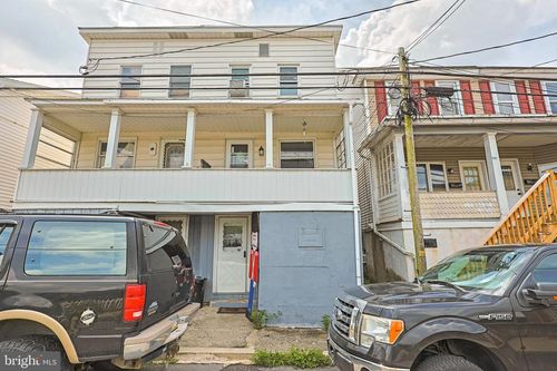 448 E Kline Ave, Lansford, PA, 18232-2217 | Card Image