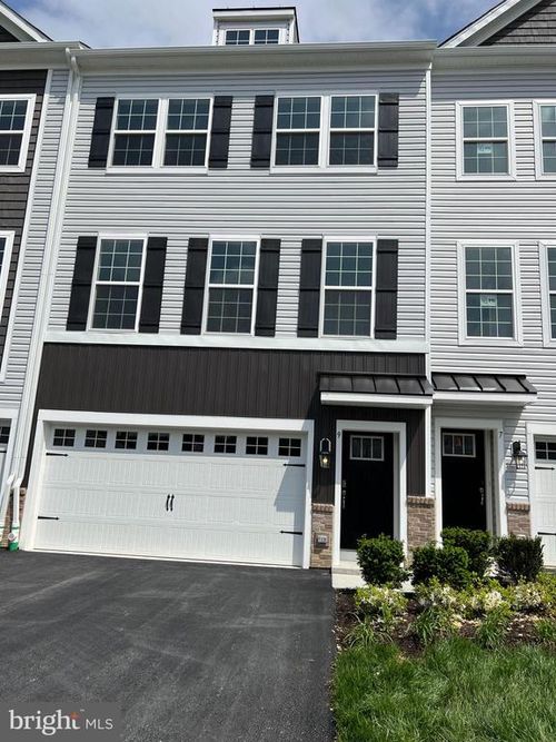 9 Autumn Park Blvd, MEDFORD, NJ, 08055-3033 | Card Image
