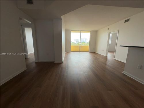 apt-304-2775 Ne 187th St, Aventura, FL, 33180-2925 | Card Image