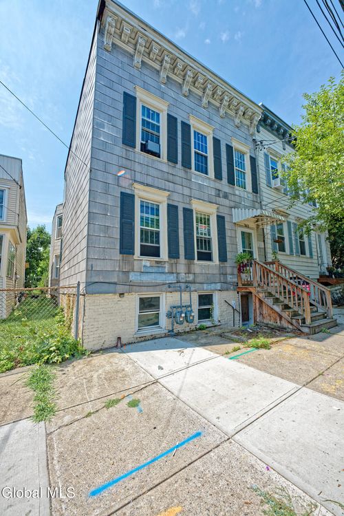 252 Morton Ave, Albany, NY, 12202-1684 | Card Image
