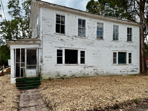 7 W Church St, West Chazy, NY, 12992-3200 | Card Image