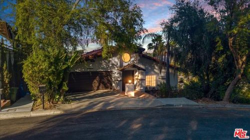 4912 Llano Dr, Woodland Hills, CA, 91364-3001 | Card Image