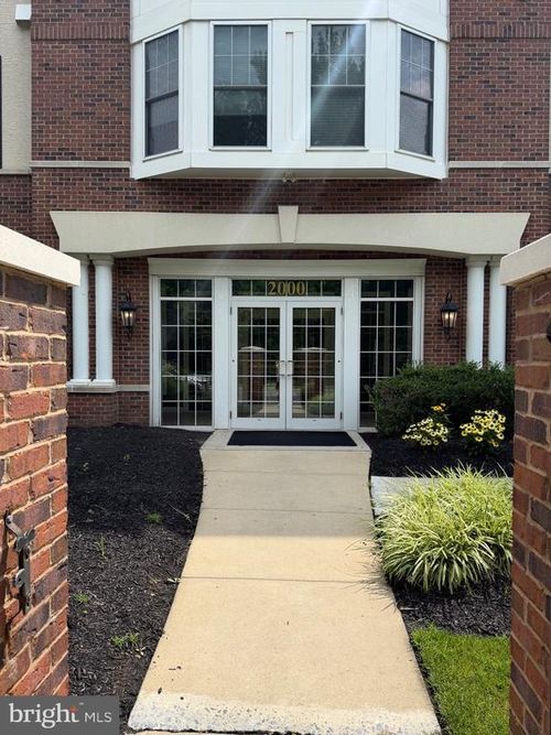 2032 Crescent Way, CHERRY HILL, NJ, 08002-4278 | Card Image