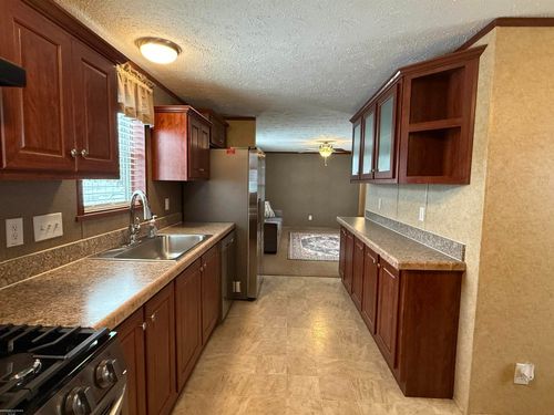 4539 Carlton Rd, Sterling Heights, MI, 48310-2015 | Card Image