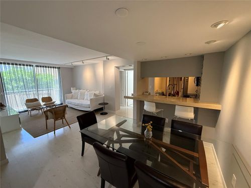 apt-404-770 Claughton Island Dr, Miami, FL, 33131-2625 | Card Image