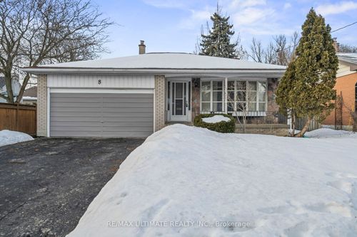 8 Keane Ave, Etobicoke, ON, M9B2B7 | Card Image