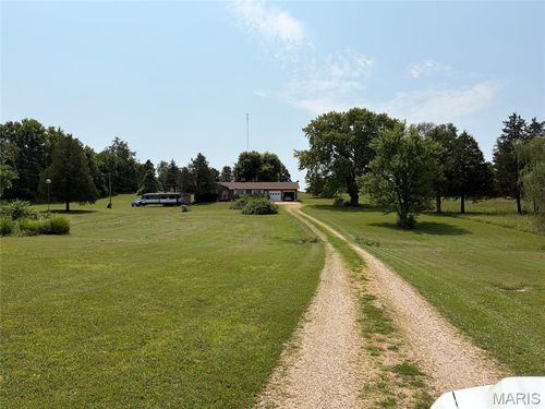 8560 Saffel Rd, Bonne Terre, MO, 63628-3593 | Card Image