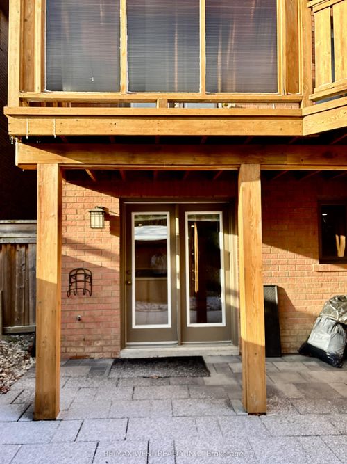 bsmt-463 Hewitt Cir, Newmarket, ON, L3X2M1 | Card Image