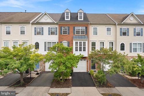 42525 Magellan Sq, Brambleton, VA, 20148-5610 | Card Image