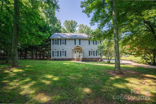1575 Lewis Farm Rd, Kings Mountain, NC, 28086-9441 | Card Image