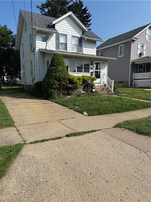 1037 Beckford St, New Castle, PA, 16101-4303 | Card Image