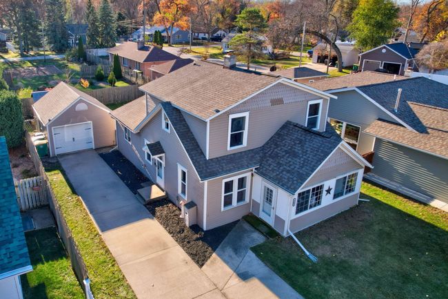 246 Lagoon Beach Dr, House other with 3 bedrooms, 2 bathrooms and null parking in Bay City MI | Image 41