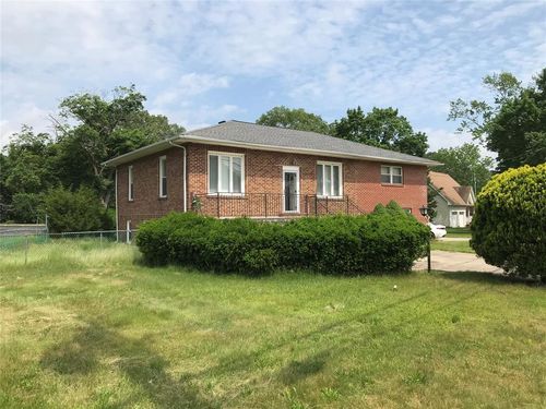 514 Sweet Hollow Rd, Melville, NY, 11747-2008 | Card Image