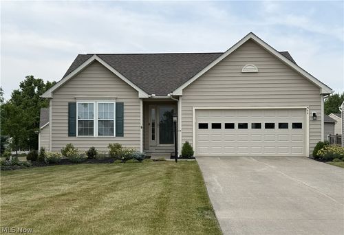 544 Country View Pkwy, Northfield, OH, 44067-5011 | Card Image