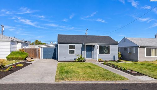 2202 W 5th Ave, Kennewick, WA, 99336-4740 | Card Image
