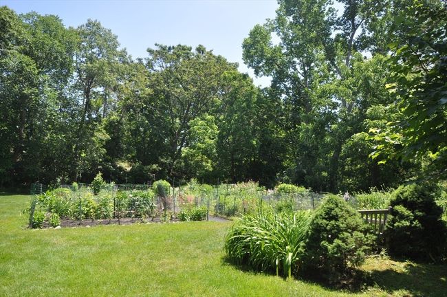 UNIT-3 - 19 Concord Greene, Condo with 2 bedrooms, 2 bathrooms and 1 parking in Concord MA | Image 37