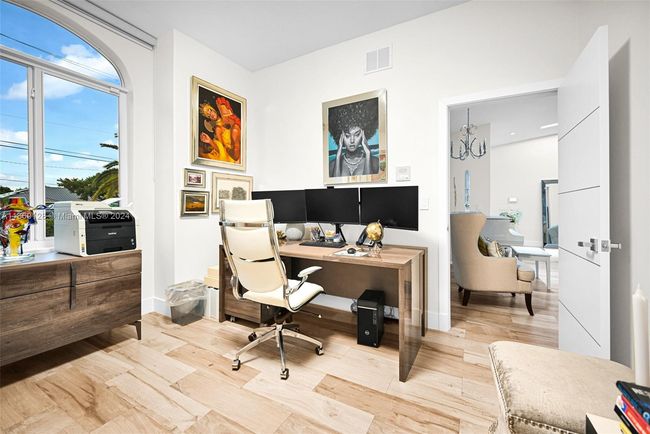 433 Nw 127 Th Ave, House other with 5 bedrooms, 4 bathrooms and null parking in Miami FL | Image 34