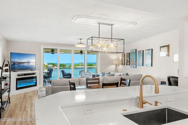 503 - 100 Riverside Dr, Condo with 2 bedrooms, 2 bathrooms and null parking in Cocoa FL | Image 9