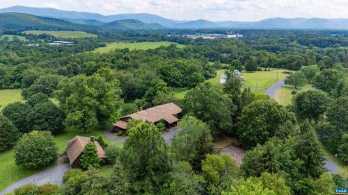 18 Providence Ln, WAYNESBORO, VA, 22980-9479 | Card Image