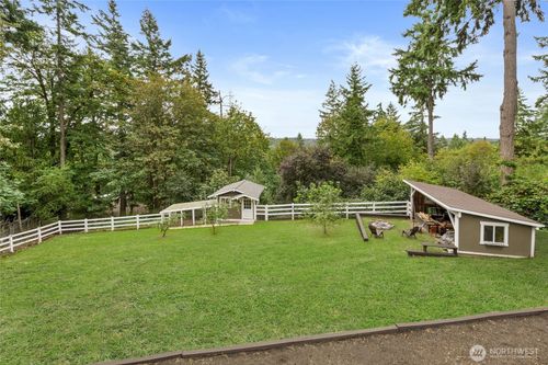12509 206th Pl Se, Issaquah, WA, 98027-8543 | Card Image