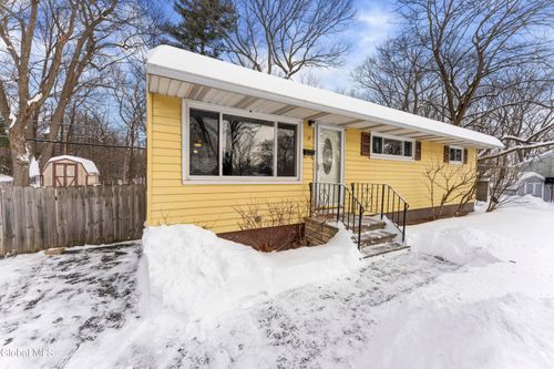 7 Bridle Path, Colonie, NY, 12205 | Card Image