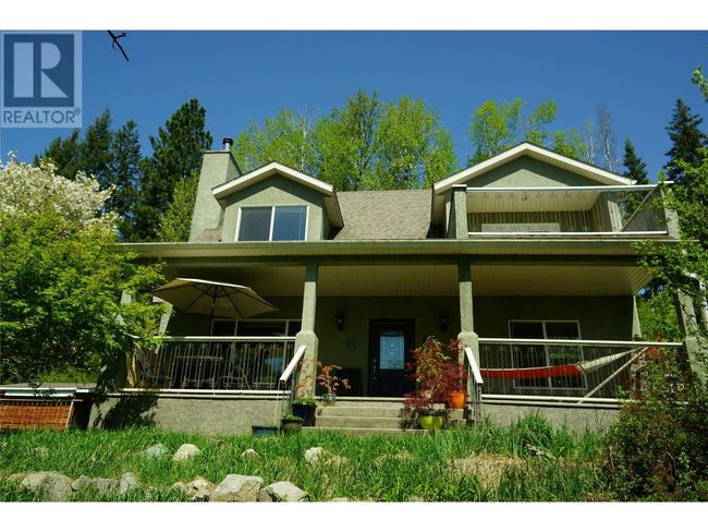 3829 Aaron Rd, House other with 2 bedrooms, 2 bathrooms and 3 parking in Bonnington BC | Image 4