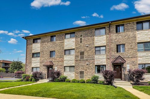 unit-3a-7616 W Lawrence Ave, Harwood Heights, IL, 60706-3445 | Card Image