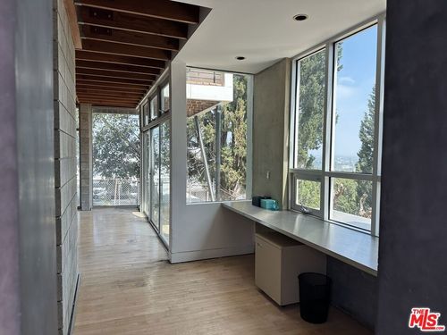 3800 Sunswept Drive, Studio City, CA, 91604 | Card Image