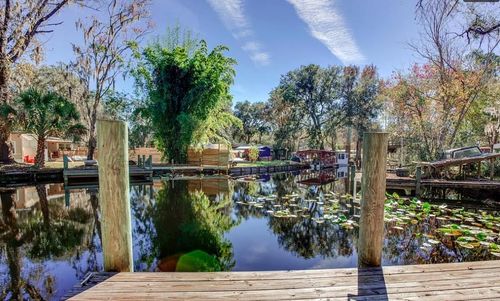 105 Breezewood Cir, SAN MATEO, FL, 32187 | Card Image