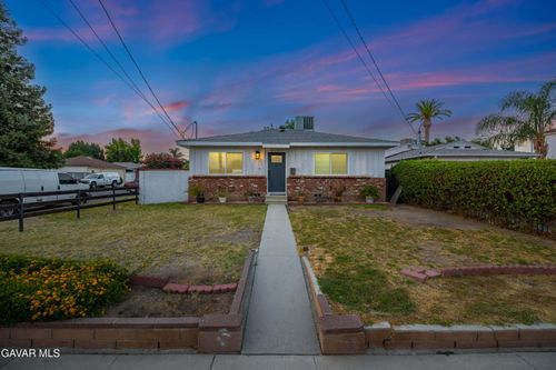 18557 Napa St, Northridge, CA, 91324-4022 | Card Image