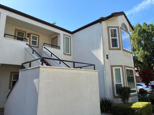 201-8147 N Cedar Ave, Fresno, CA, 93720-1858 | Card Image