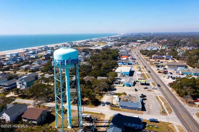 233 Ne 70 Th St, House other with 3 bedrooms, 2 bathrooms and null parking in Oak Island NC | Image 61