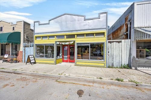 43 Main St, Isleton, CA, 95641-7037 | Card Image