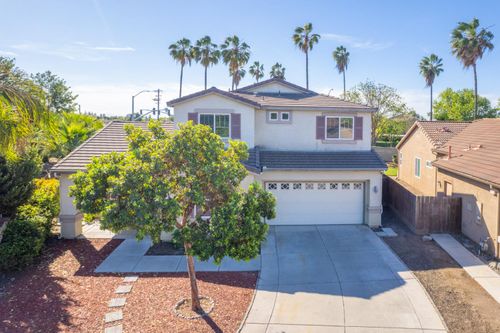 5586 E Atchison St, Fresno, CA, 93727-6323 | Card Image