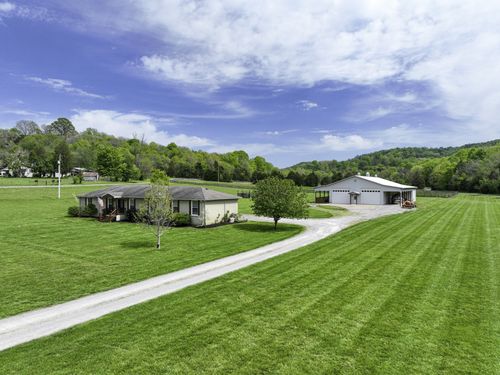 6865 Flat Creek Rd, College Grove, TN, 37046-9222 | Card Image