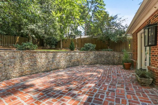 2140 Fairhaven Cir Ne, House other with 3 bedrooms, 2 bathrooms and 2 parking in Atlanta GA | Image 21